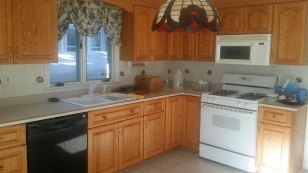 30 Lyman St unit A, Waltham, MA 02452 - photo 1