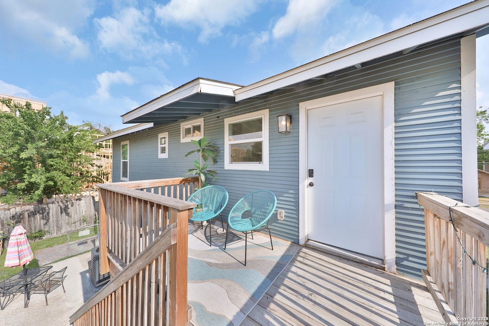 315 W Norwood Ct unit 1, San Antonio, TX 78212 - photo 1