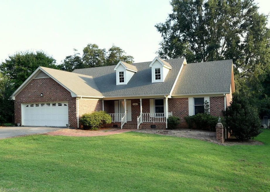 1101 Williams St, Ramseur, NC 27316 - photo 1