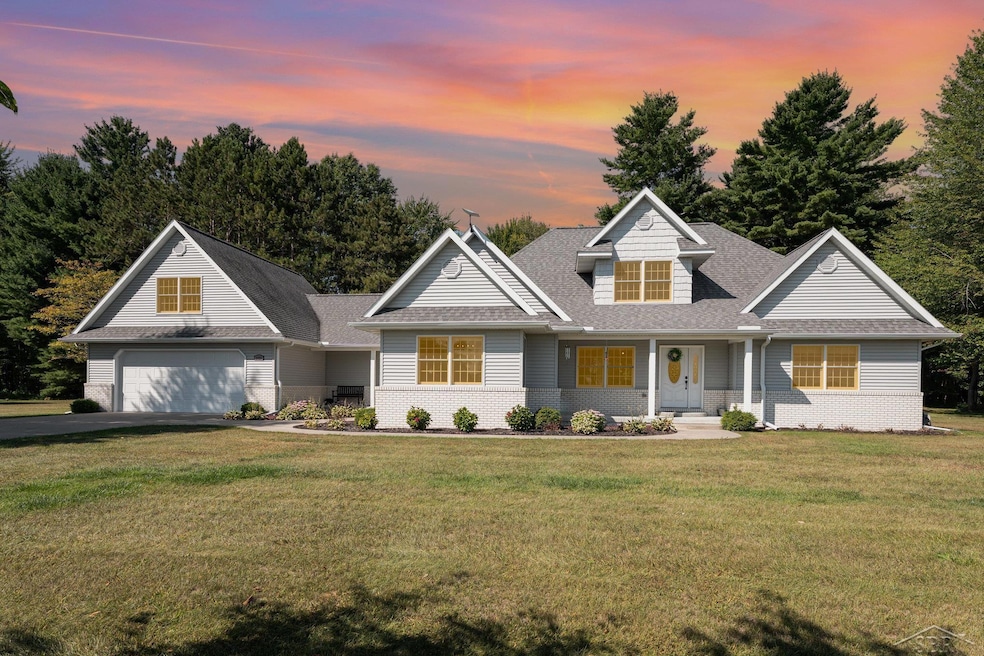 For Sale $554,000 • Co-Listing Agent