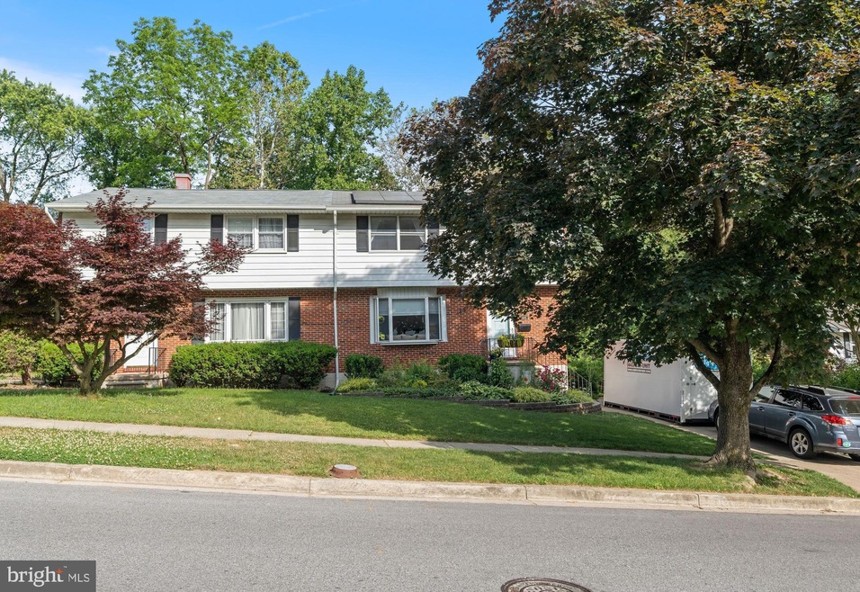 6805 Queens Ferry Rd, Baltimore, MD 21239 - photo 1