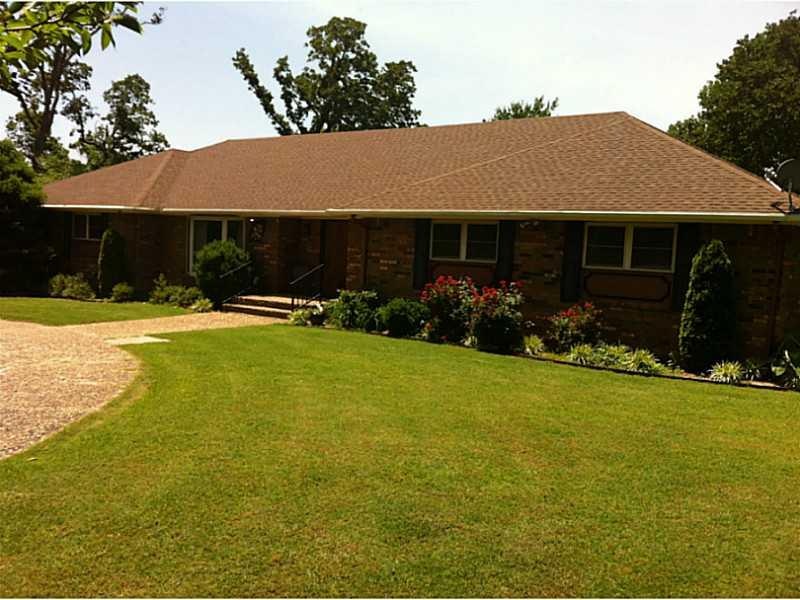 208 Western Hills Dr, Siloam Springs, AR 72761 - photo 1