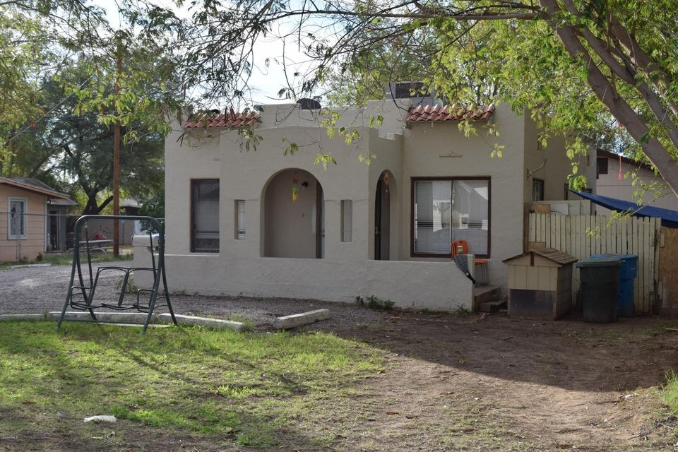 2709 E Willetta - Front