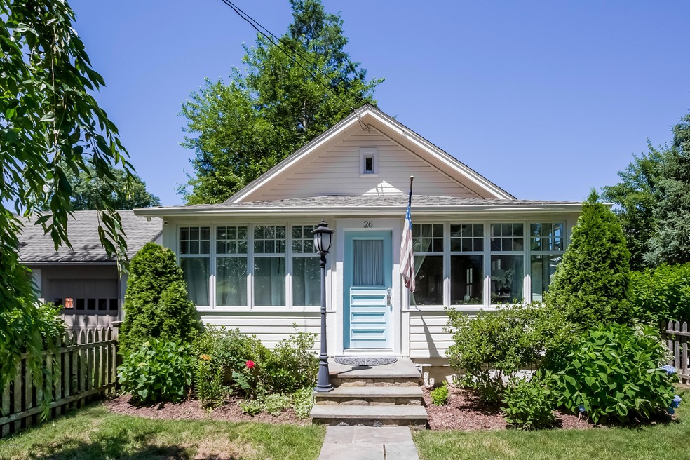 26 Grove St, Cos Cob, CT 06807 - photo 1