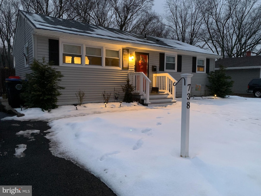 738 Bentley Rd, Lindenwold, NJ 08021 - photo 1