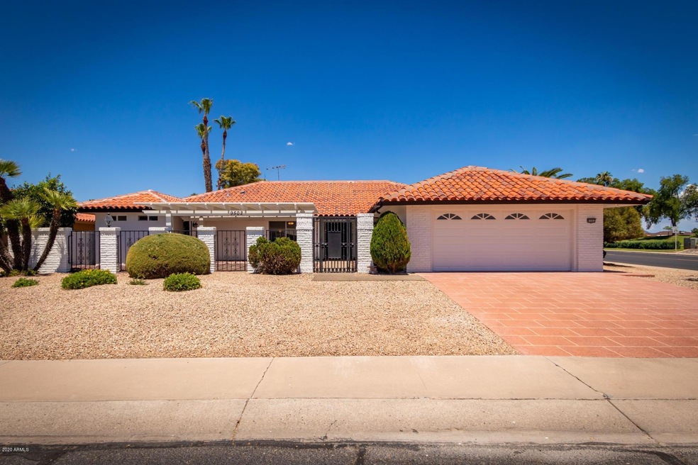 9502 W Lindgren Ave, Sun City, AZ 85373 - photo 1