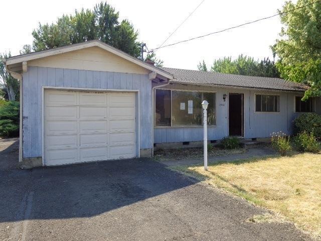 1510 Brookdale Ave, Medford, OR 97504 - photo 1