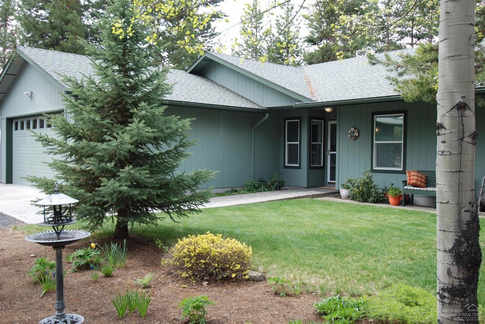 55607 Swan Rd, Bend, OR 97707 - photo 1