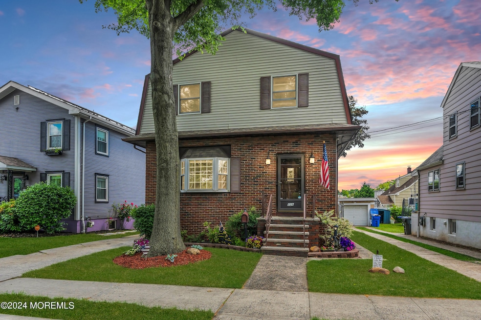 Sold $532,500 • Co-Listing Agent