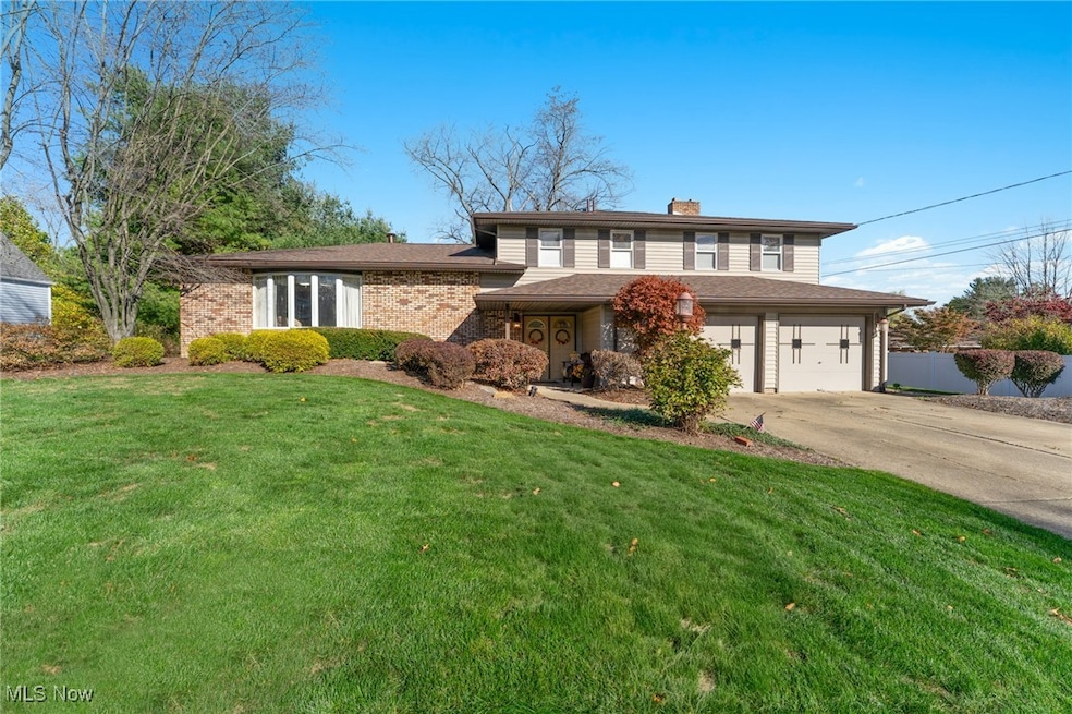 3189 Meadow Ln NE, Warren, OH 44483 - photo 1