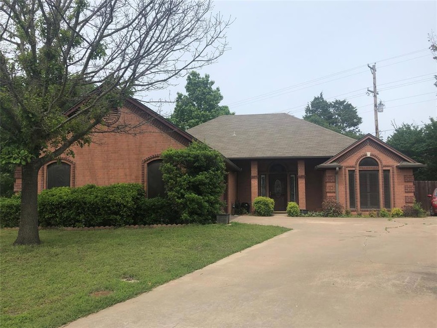 1506 Shadow Run, Weatherford, TX 76086 - photo 1