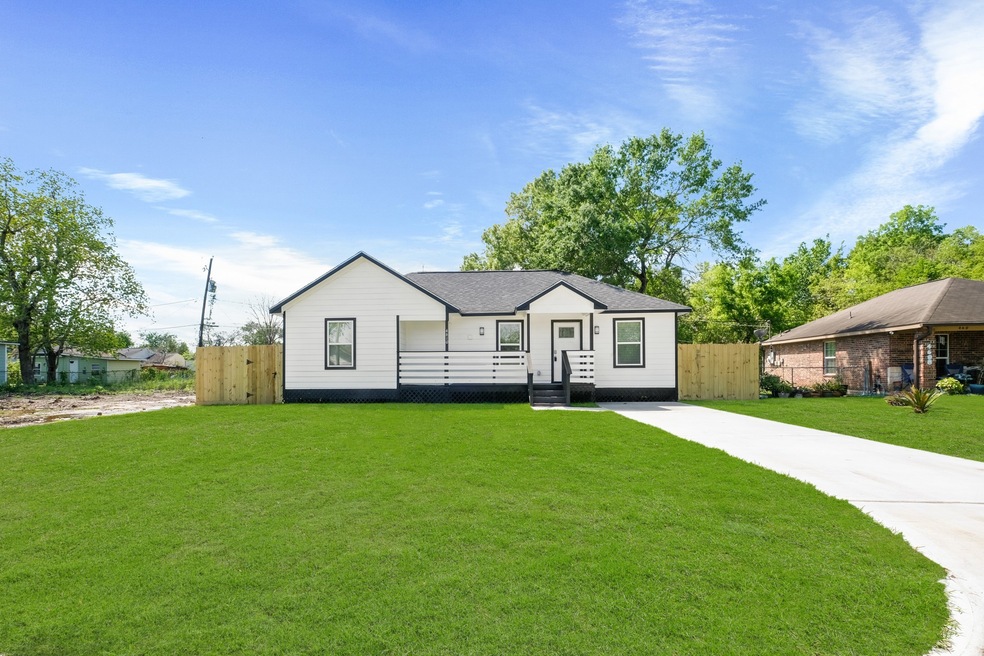 4610 Kingsbury St, Houston, TX 77021 - photo 1