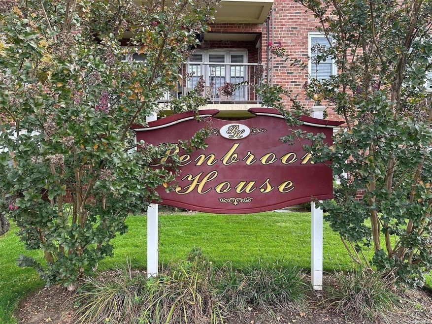 60 Hempstead Ave unit 3S, Lynbrook, NY 11563 - photo 1