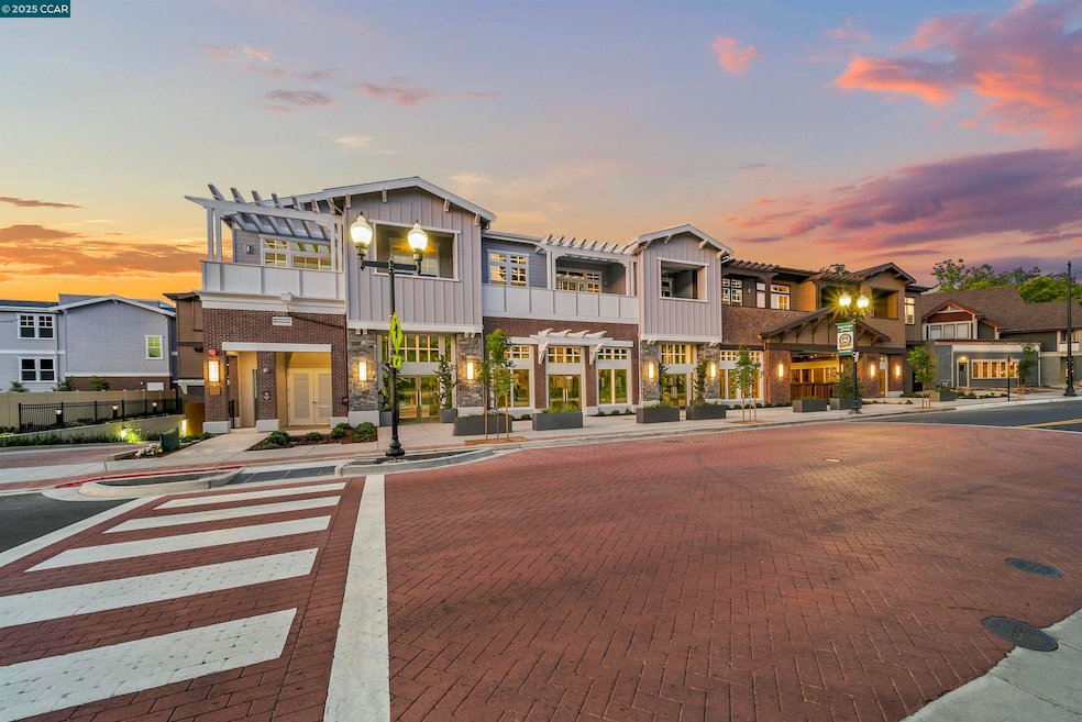 Sold $587,589 • Co-Listing Agent