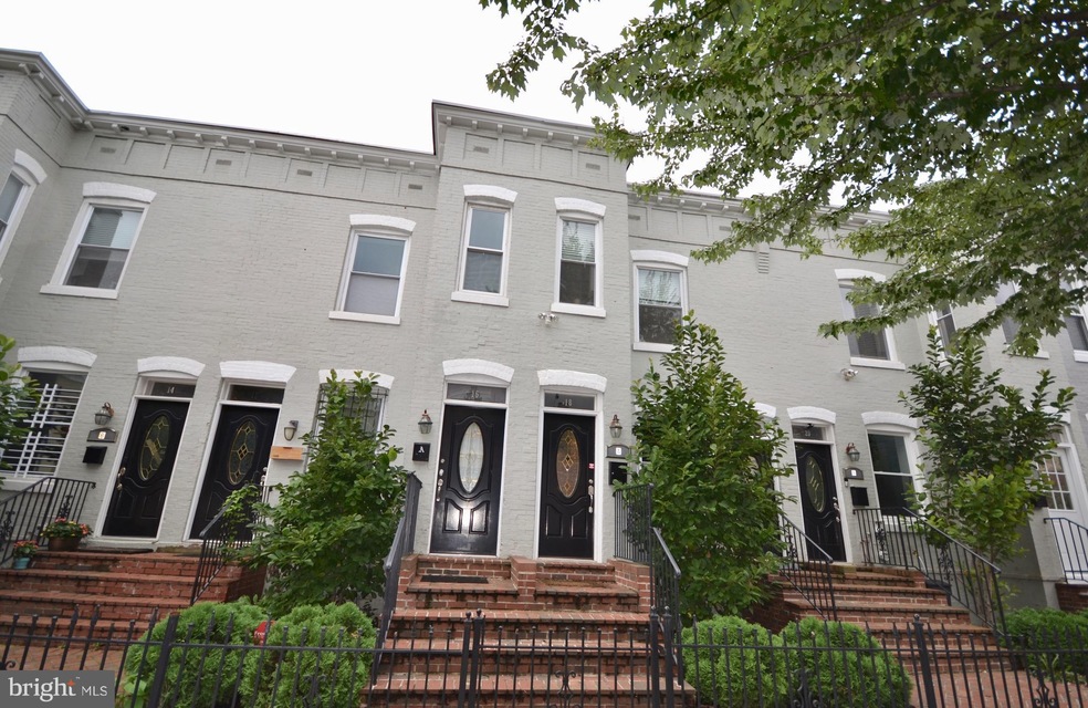16 O St NW unit 16-A, Washington, DC 20001 - photo 1