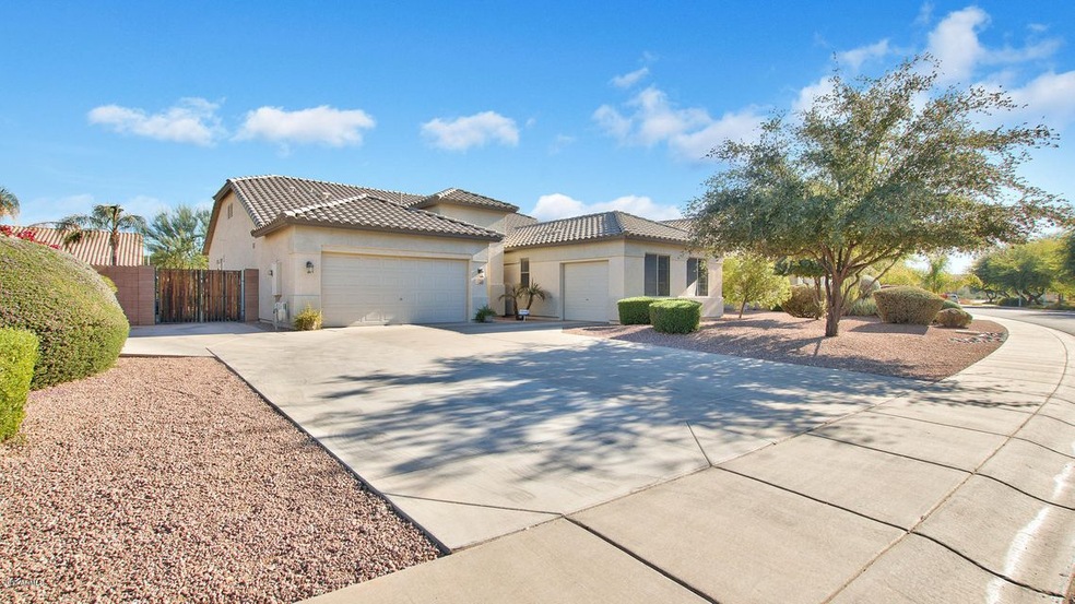 1301 S. Canyon Oaks Way