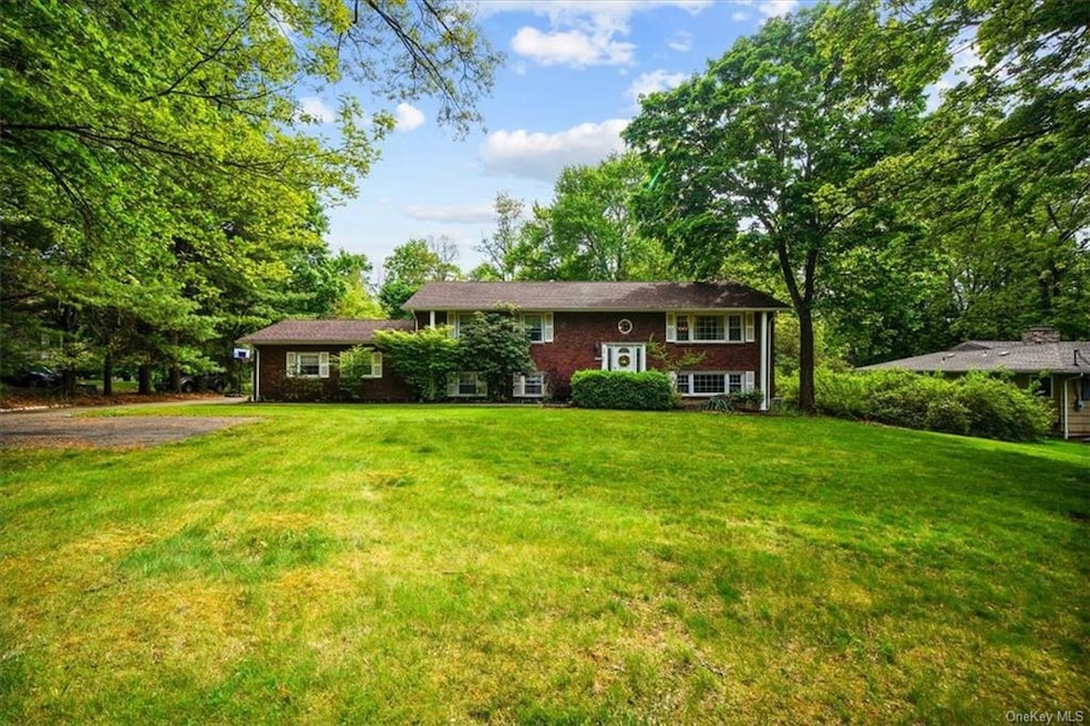 24 Victory Rd, Suffern, NY 10901 - photo 1