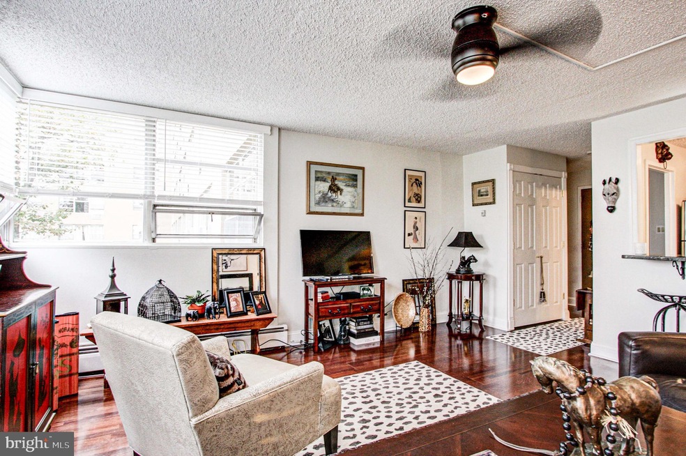 Radnor House unit 421, Bryn Mawr, PA 19010 - photo 1