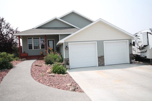 3014 Belknap Ct, Cody, WY 82414 - photo 1