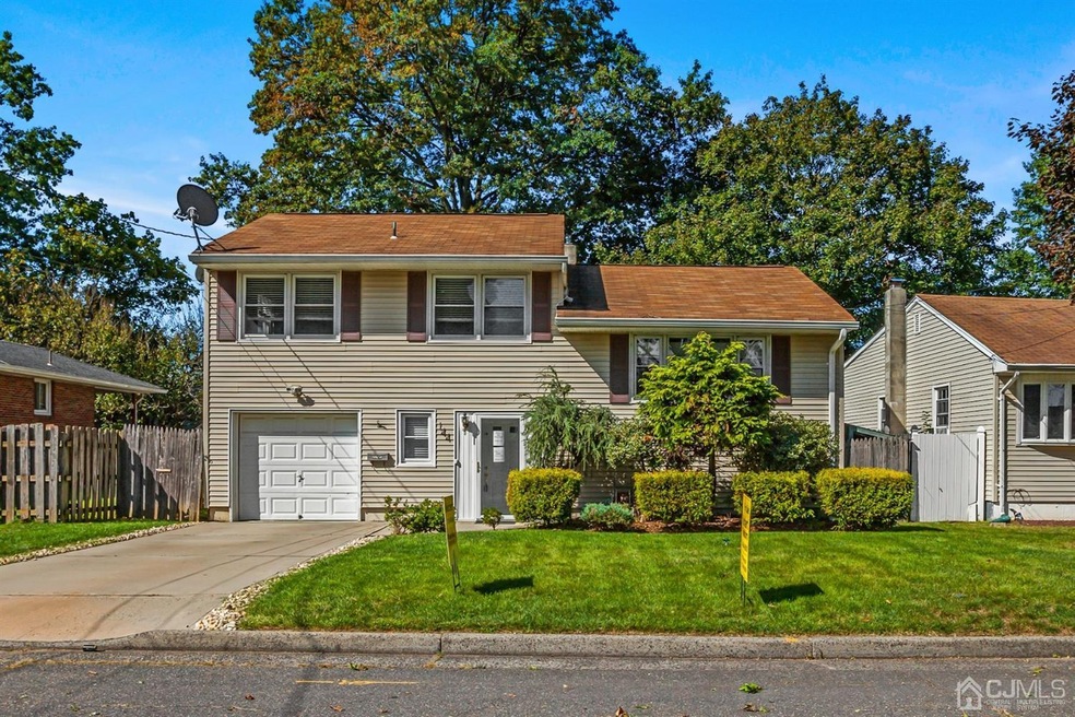 Sold $440,000 • Co-Listing Agent