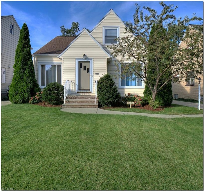 Welcome Home to 6104 Manchester Road in the Parma Circle!