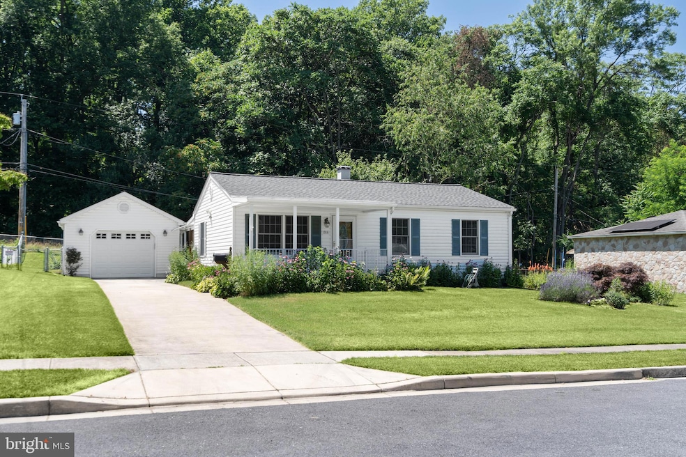 205 Greenview Ave, Reisterstown, MD 21136 - photo 1