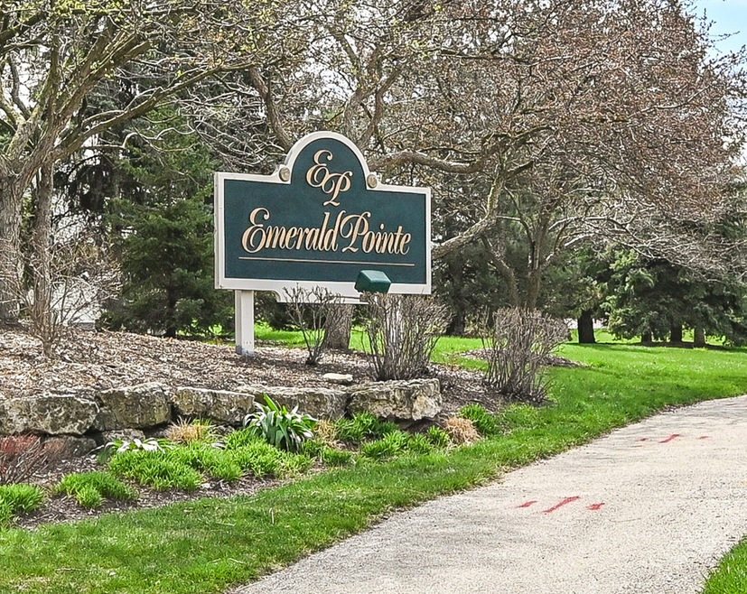 18620 Emerald Cir unit A, Brookfield, WI 53045 - photo 1