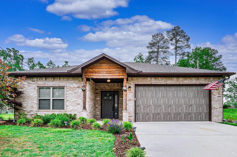 Sold $305,000 • Co-Listing Agent