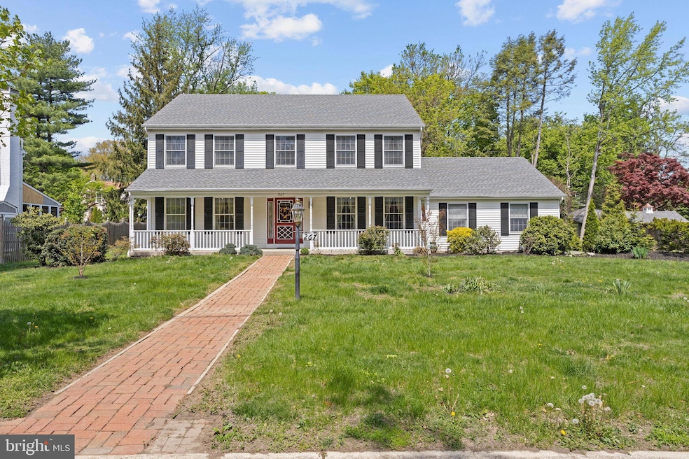 267 Linden St, Moorestown, NJ 08057 - photo 1