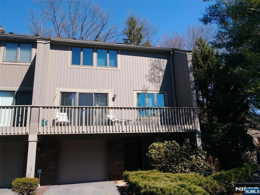 124 Macleish Ct unit 124, Mahwah, NJ 07430 - photo 1