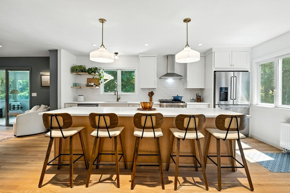 Sold $1,175,000 • Co-Listing Agent