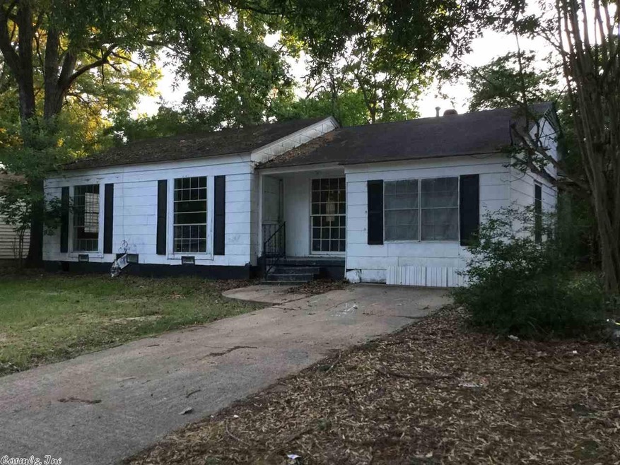 916 Guam St, Wake Village, TX 75501 - photo 1