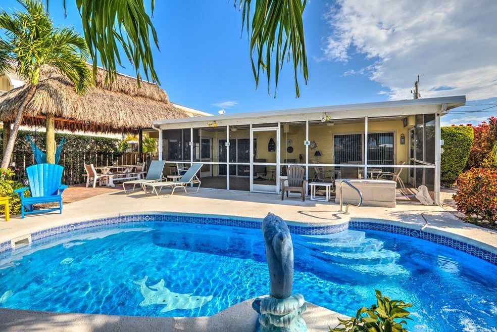 Pool to House