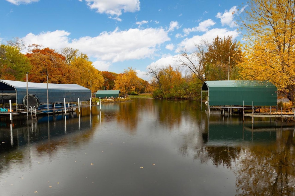 50 Willow Wood Dr, Excelsior, MN 55331 - photo 1