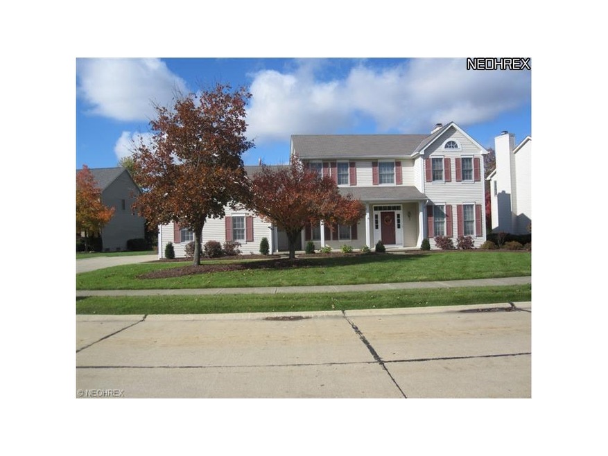 4 Bedroom colonial w/side load 3 car garage