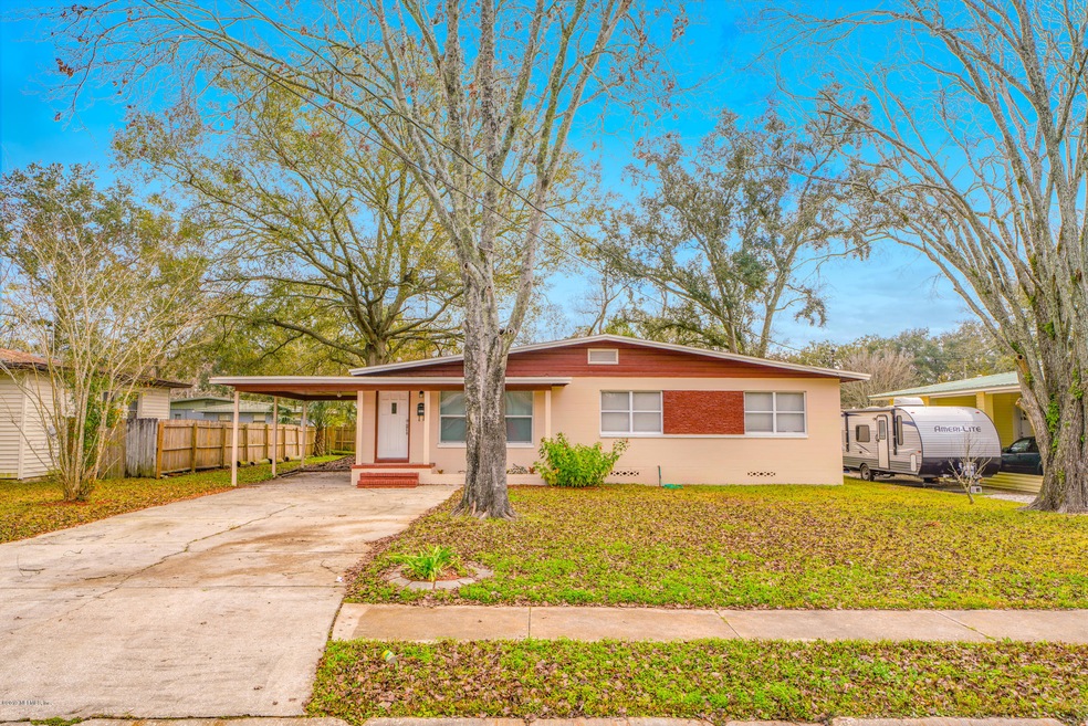 4425 Ish Brant Rd W, Jacksonville, FL 32210 - photo 1