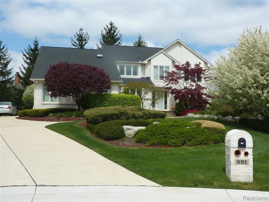 581 Fox Pointe Ct