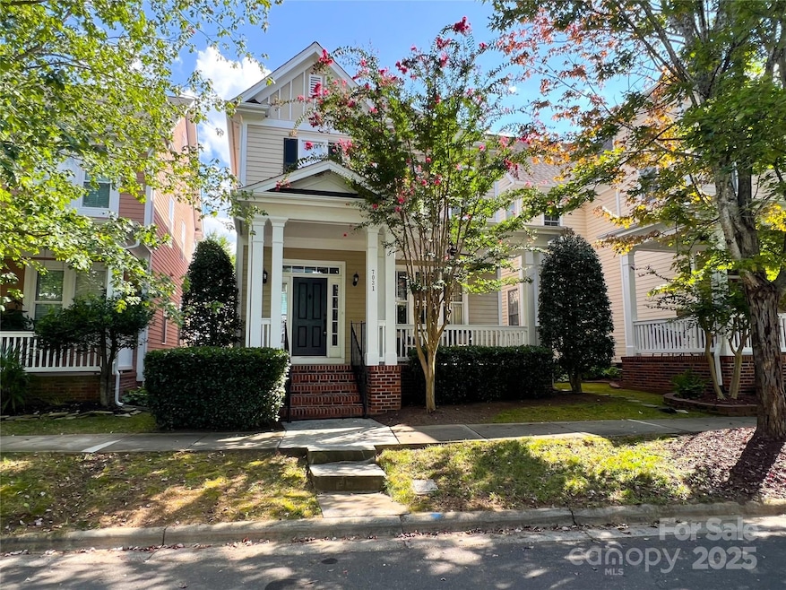 Under Contract $592,000 • Co-Listing Agent