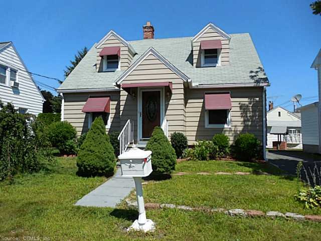 75 Altyre St, Waterbury, CT 06705 - photo 1