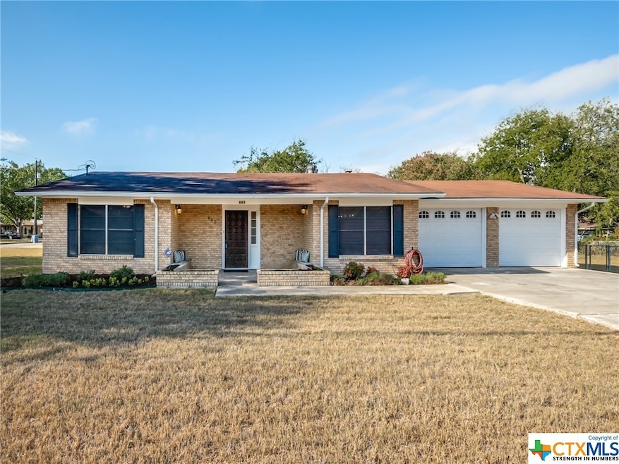 683 Gruene Rd, New Braunfels, TX 78130 - photo 1