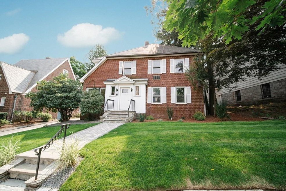 3 Waconah Rd, Worcester, MA 01609 - photo 1