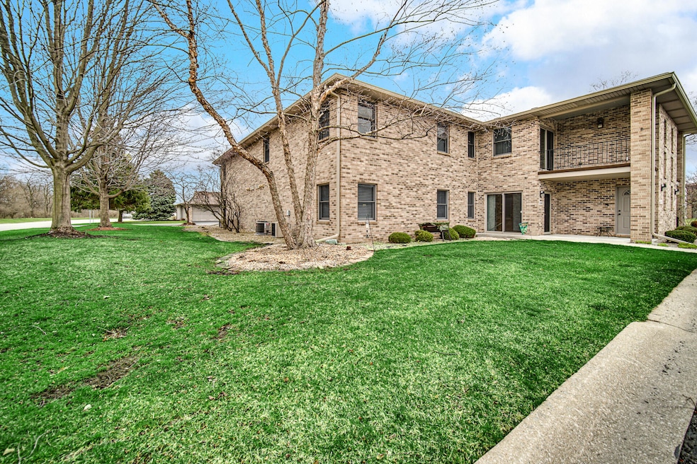 1386 Prairie Dr, Crown Point, IN 46307 - photo 1