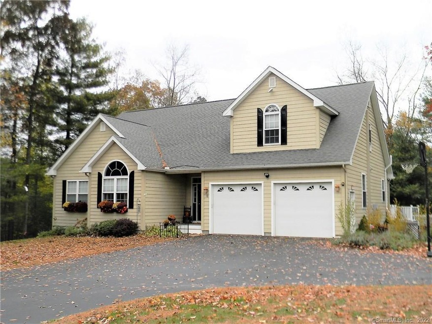 32 Grey Fox Landing, Woodstock, CT 06281 - photo 1