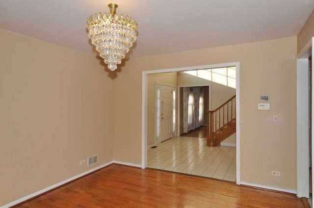 4328 Ivy Ln, Glenview, IL 60026 - photo 1