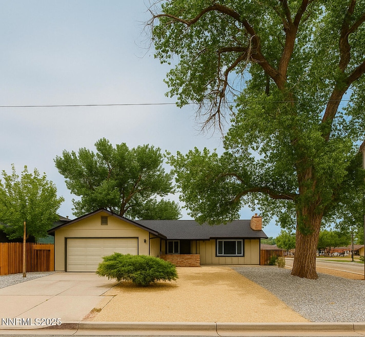 110 N Taylor St, Fallon, NV 89406 - photo 1