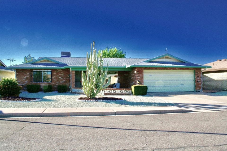 4627 E Escondido