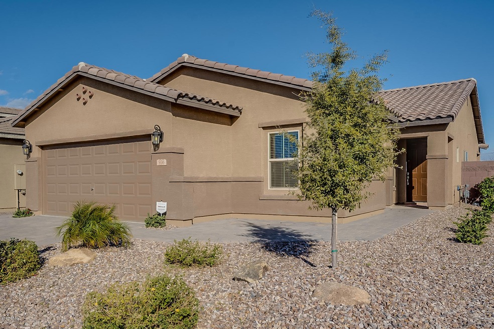 936 Banyan Ave, San Tan Valley, AZ 85140 - photo 1