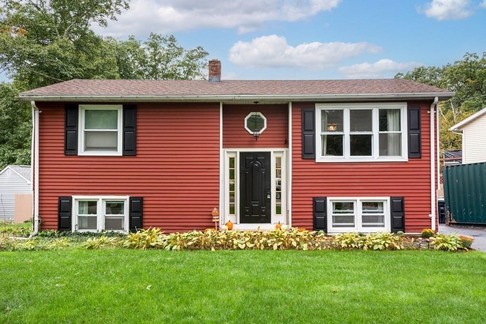 2 Lakeside Ave, Webster, MA 01570 - photo 1