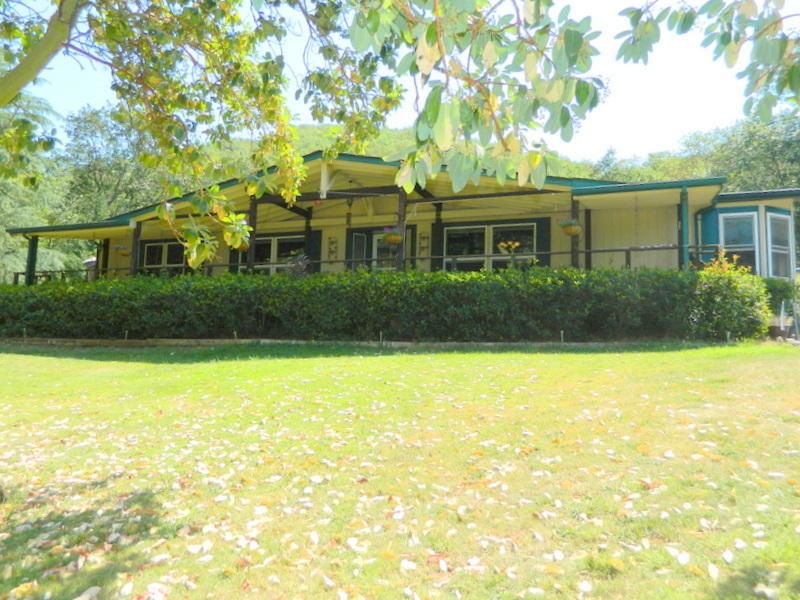3160 Wards Creek Rd, Rogue River, OR 97537 - photo 1
