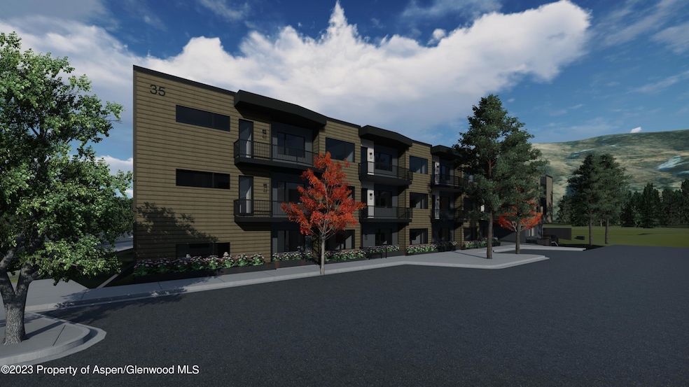 For Sale $6,100,000 • Co-Listing Agent